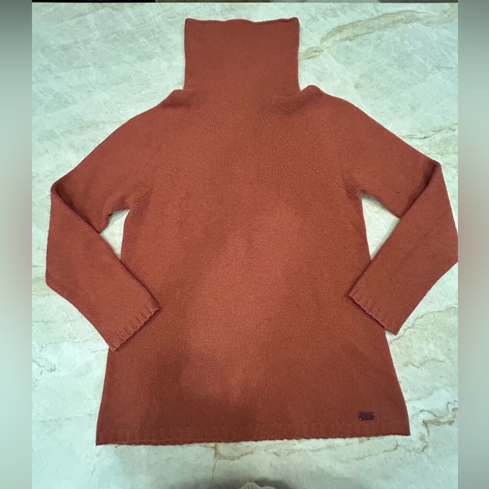 Chanel Cashmere turtleneck
